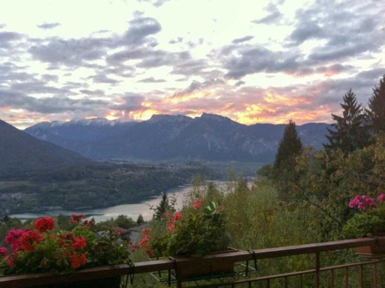 B&B Alba Sul Lago Pergine Valsugana Ngoại thất bức ảnh